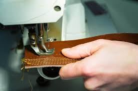 Industrial Zigzag Sewing Machine for Leather sofa.jpg
